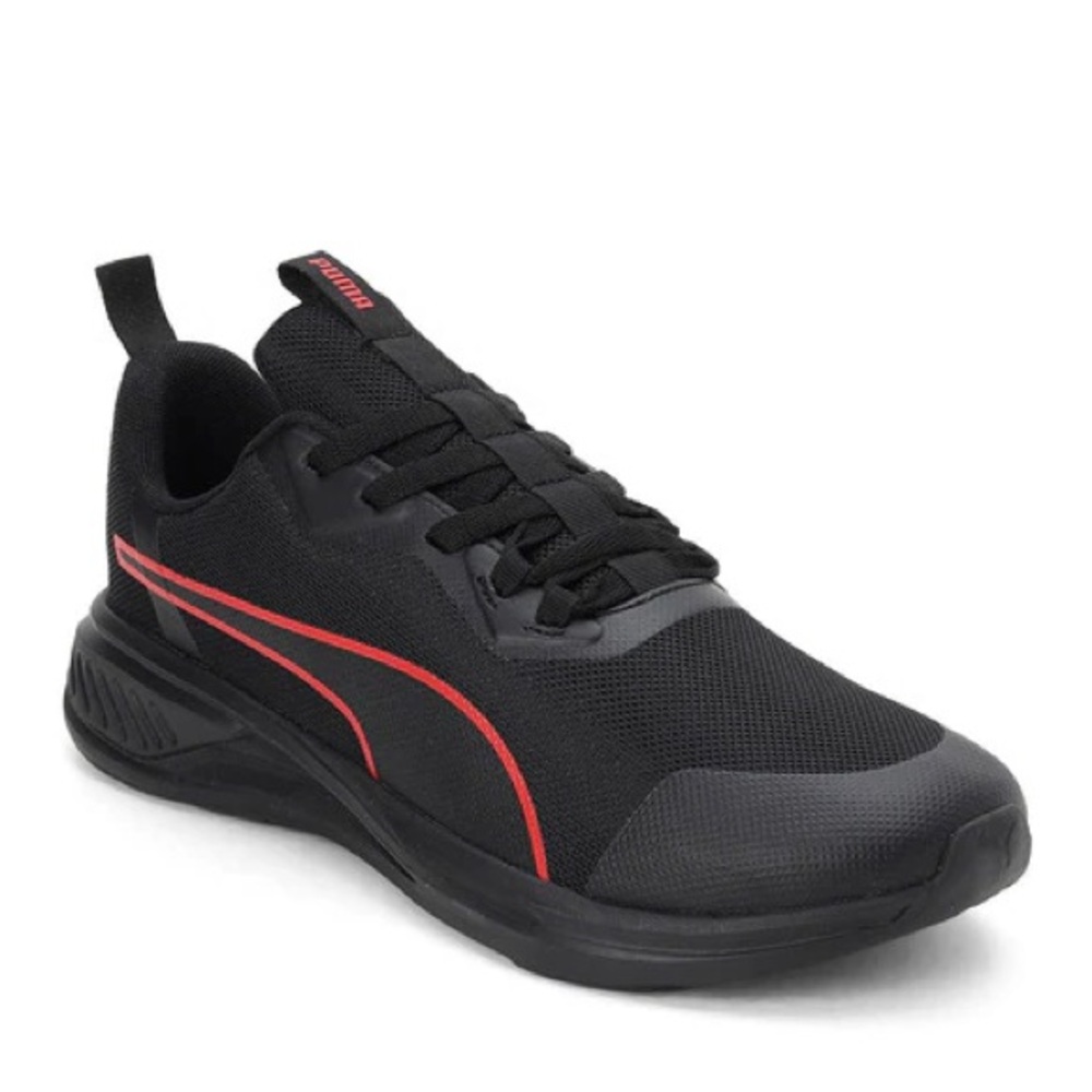 NWT• Puma Running Shoes👟